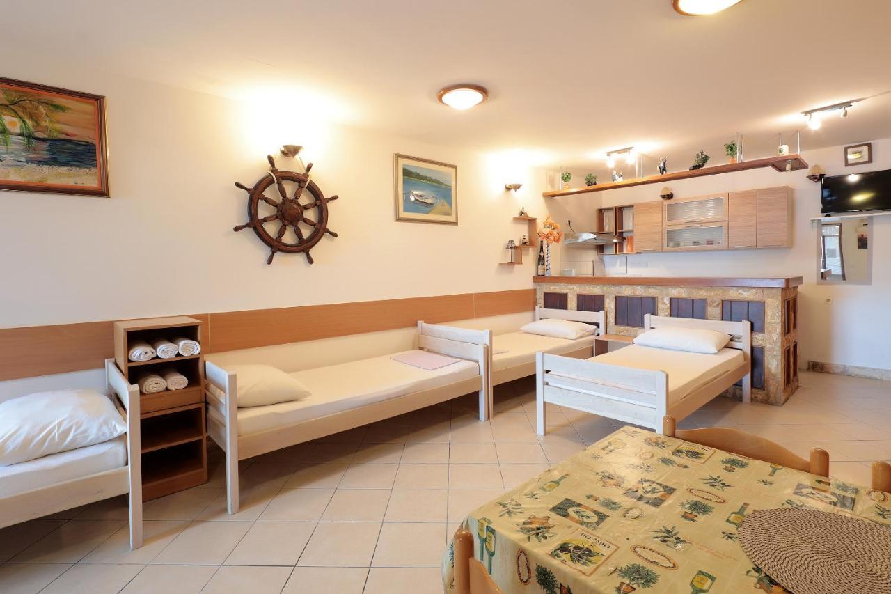 Villa Katarina Novalja Bagian luar foto
