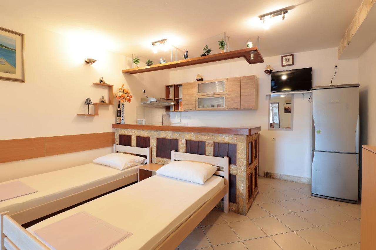 Villa Katarina Novalja Bagian luar foto
